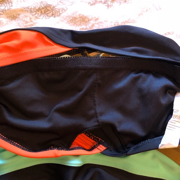 Two Volcom simply seamless; one piece swimsuits - Picture 5 of 6